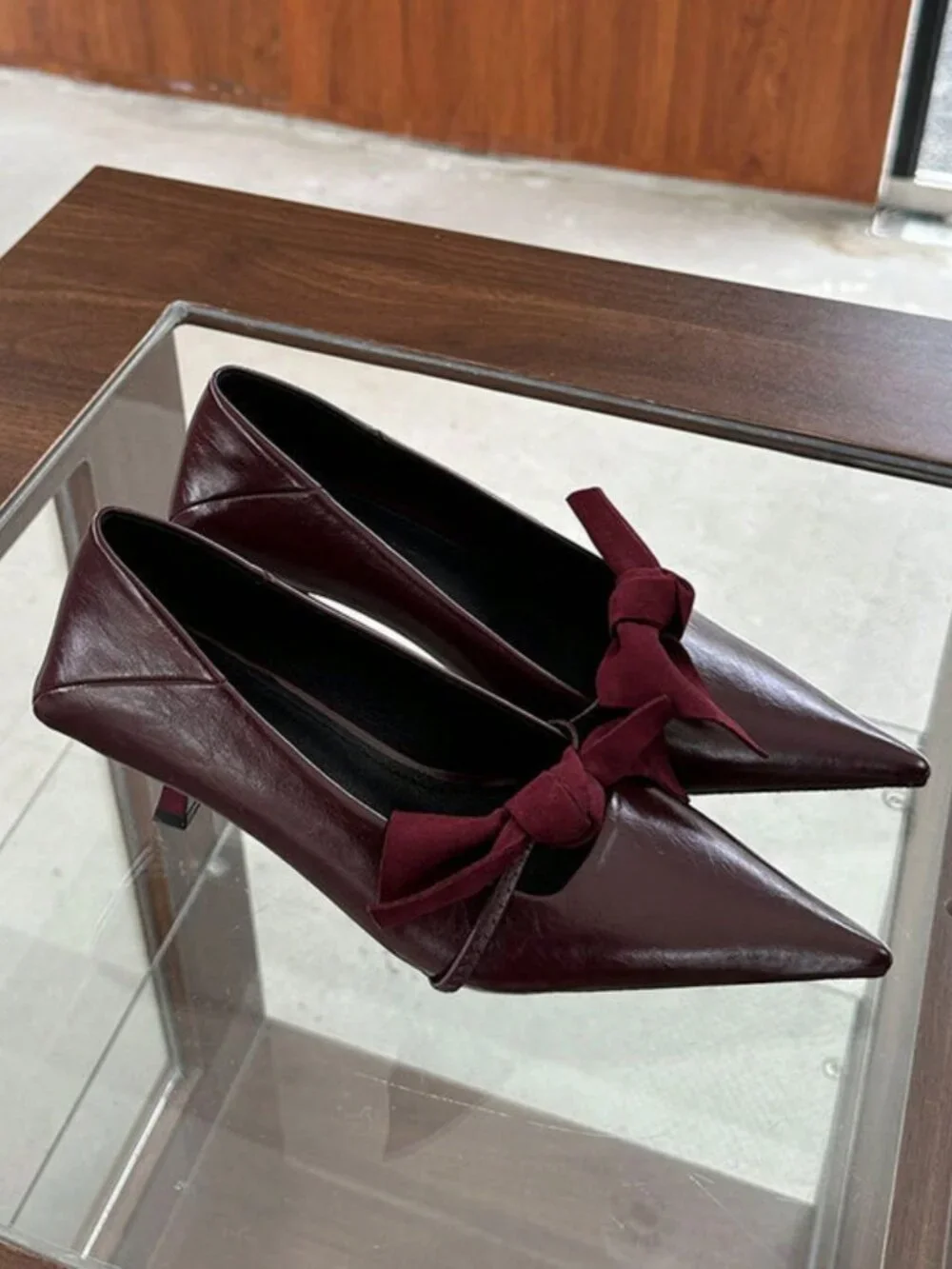 Burgundy Preppy Women's Elegant Bowknot Criss Cross Plain Slip On Pumps
